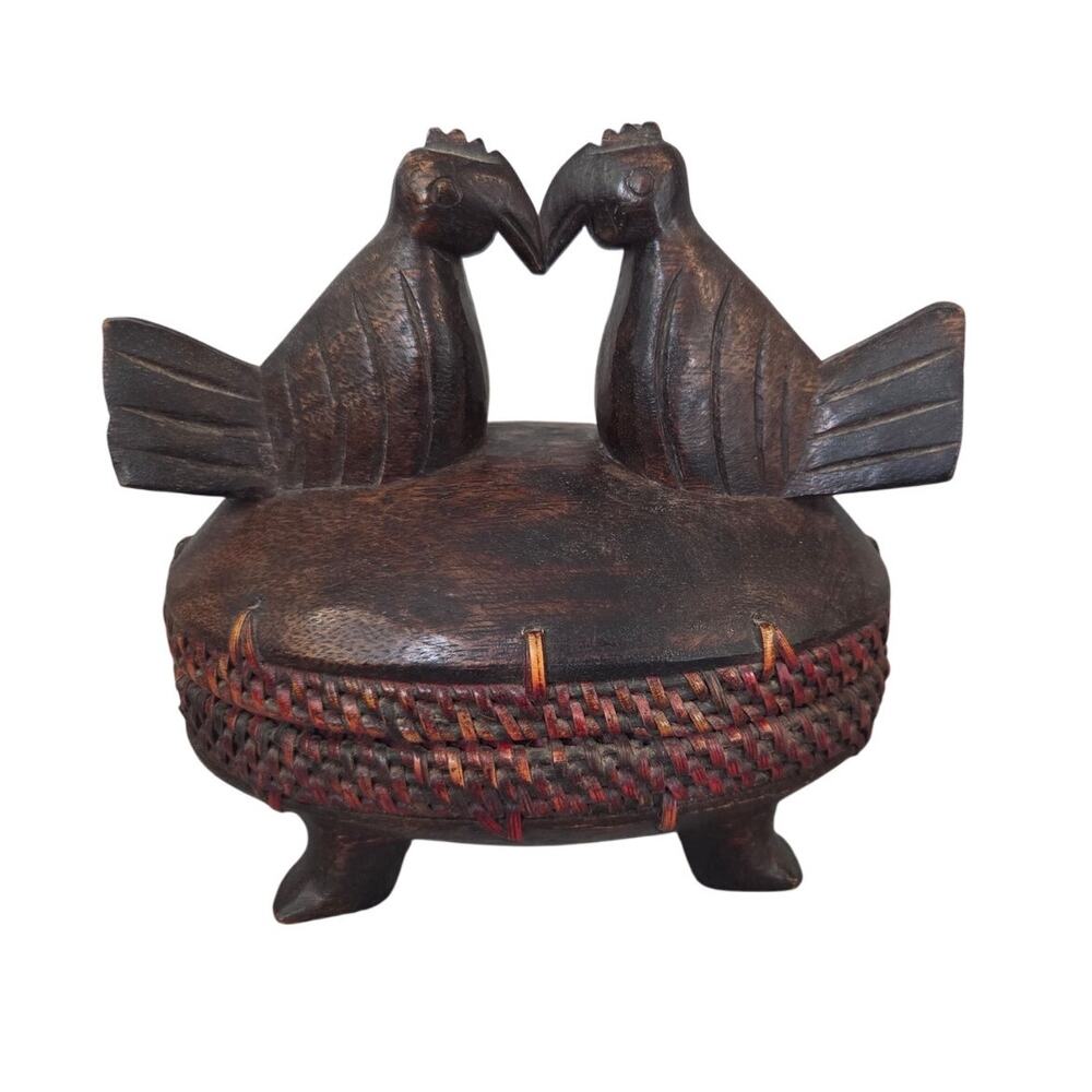 Vintage Rattan Love Birds Basket Wicker Trinket Box Carved Tribal